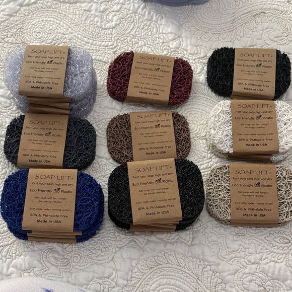 soap lift Other - Eco-Friendly Soap Lift Set - Multi-Color
Listing is for 1 product.